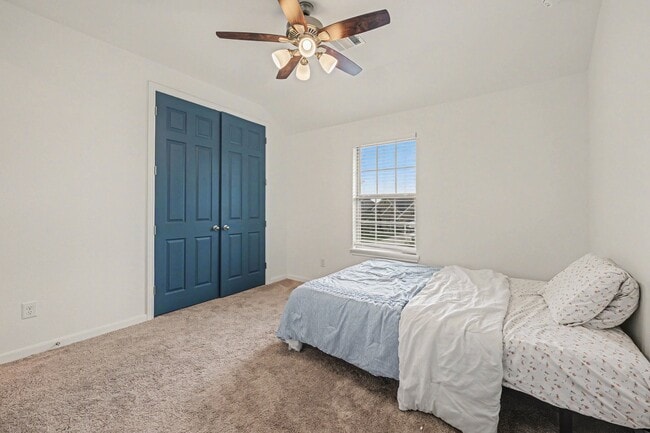 Building Photo - 2107 Brooke Avery Dr