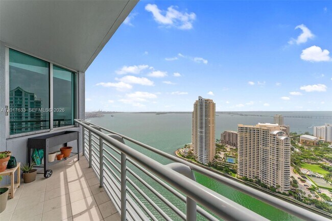 Building Photo - 335 S Biscayne Blvd