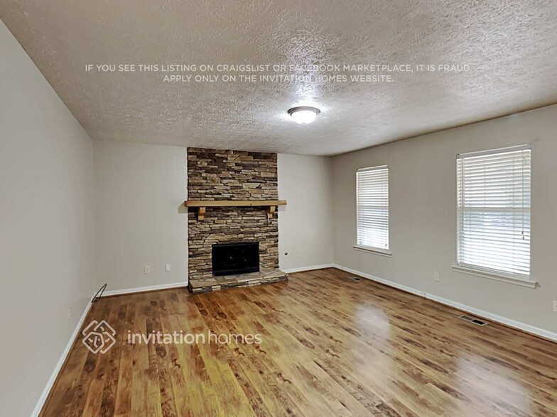 Building Photo - 71 Tanglewood Dr