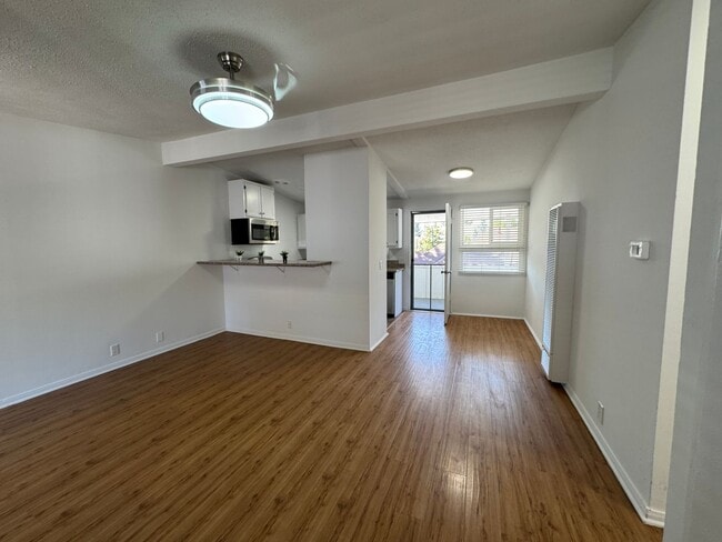 Interior Photo - Oakland Gardens