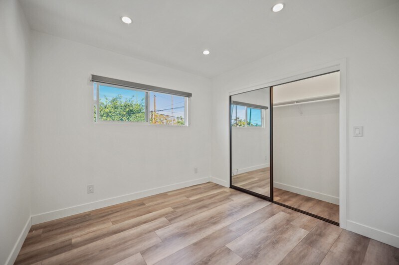 Building Photo - 2561 W Ave 30