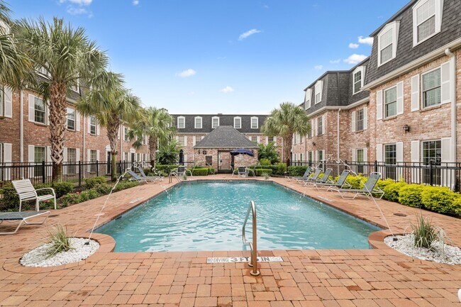 Primary Photo - 355 N Post Oak Ln