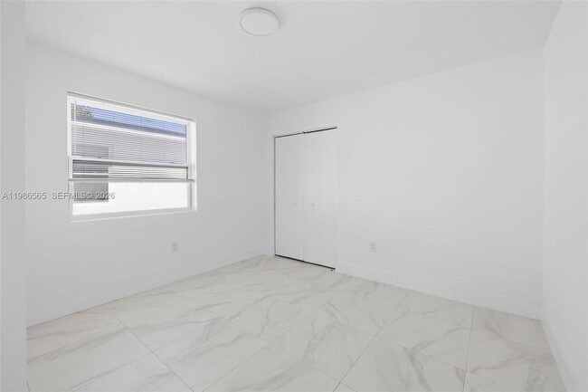 Building Photo - 1445 NW 34th St