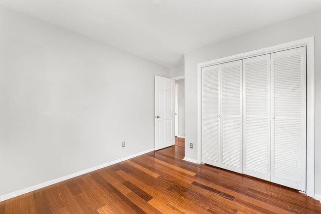 Building Photo - 8418 Knights Bridge Rd