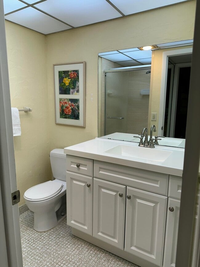 Building Photo - 313 Normandy Ln