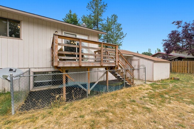 Building Photo - 4424 W Redding Rd