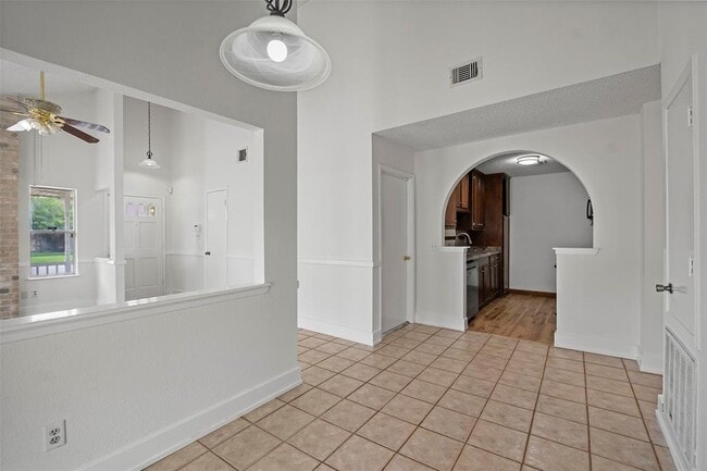 Building Photo - 23419 Prairie Bird Dr
