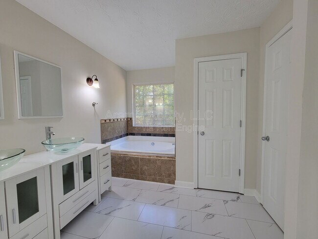 Building Photo - 120 Buddy Blvd