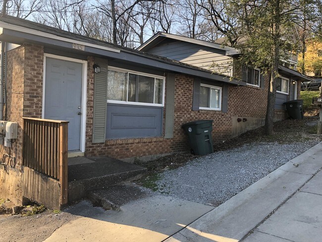 Building Photo - 989 Fairmount Ave