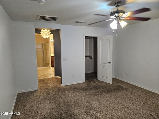 Building Photo - 3425 E Wayland Dr
