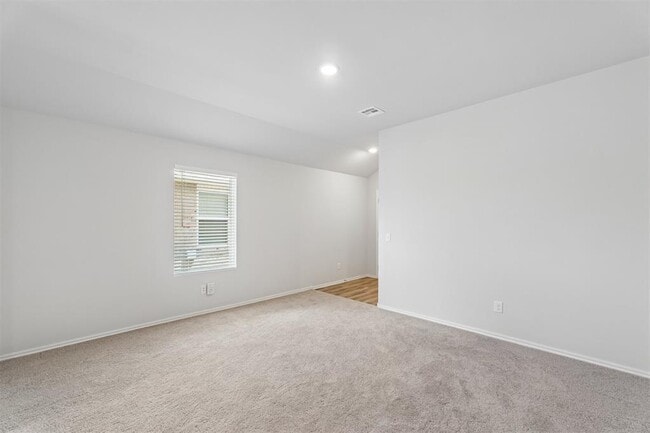 Building Photo - 2213 SE 89th Terrace