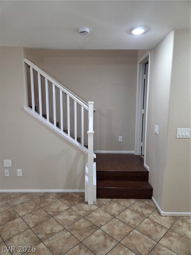 Building Photo - 7166 Indian Gap Ave