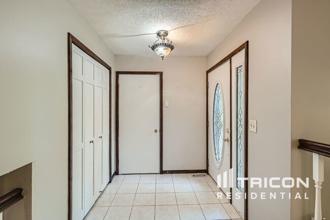 Building Photo - 1235 Wilderness Park Cir