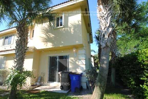 Building Photo - 175 SE 2nd Ct