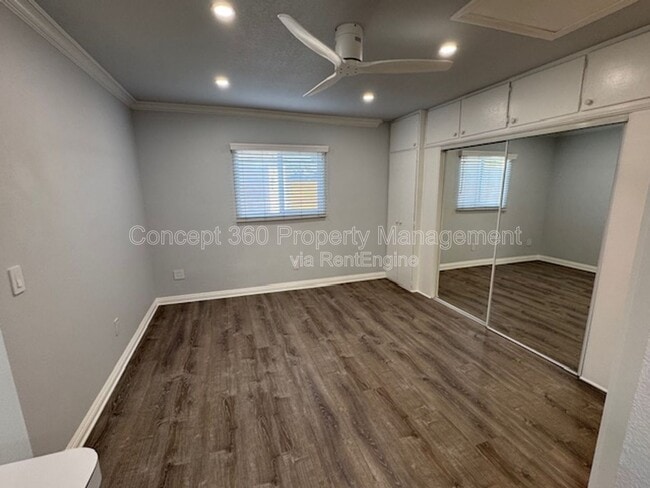 Building Photo - 2061 Lomina Ave