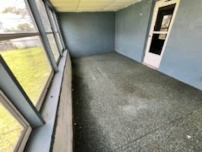 Building Photo - 1909 Williams Blvd SW