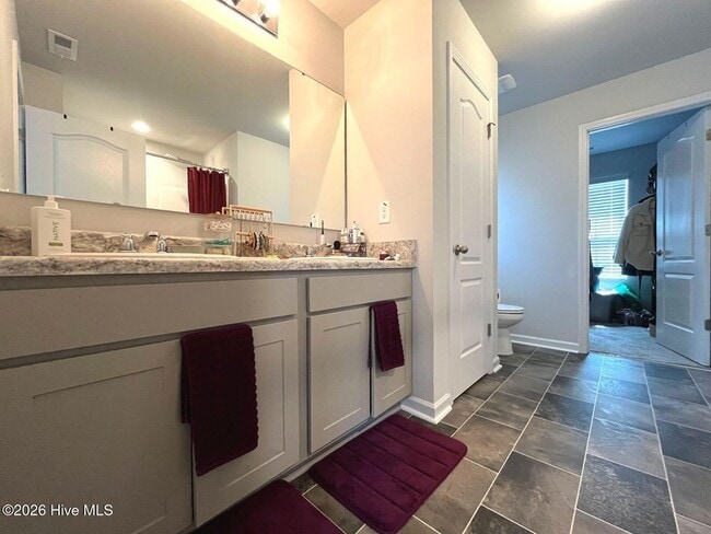 Building Photo - 784 Conductor Ct