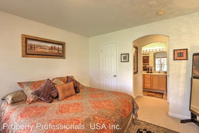 Building Photo - 2 br, 2 bath House - 621 Lariat Loop