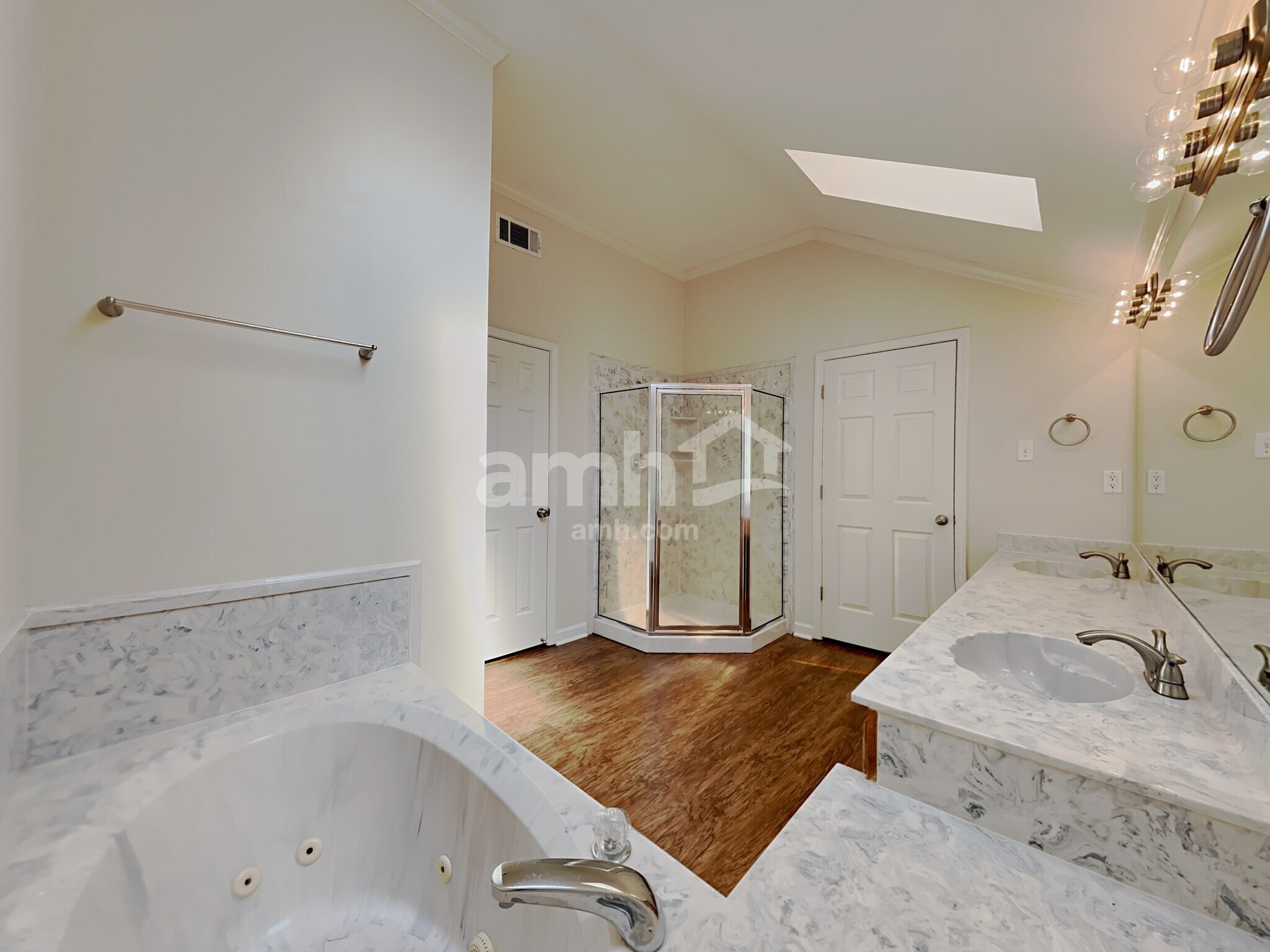 Building Photo - 6625 Laurel Valley Dr