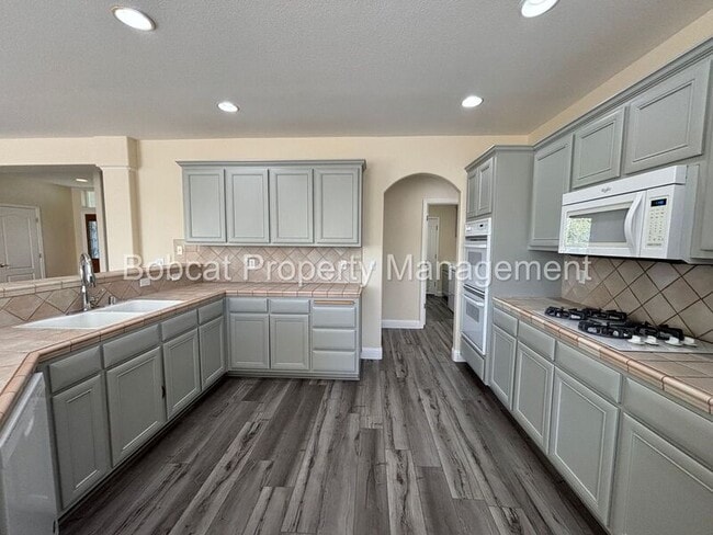 Building Photo - 2963 Hot Springs Dr