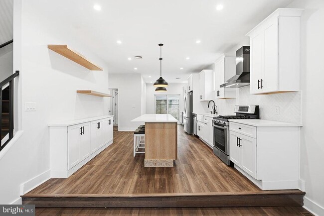 Building Photo - 2106 Manton St