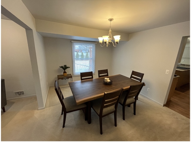 dinning room - 5835 Pinecroft Dr