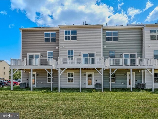 Building Photo - 146 Cooperage Rd