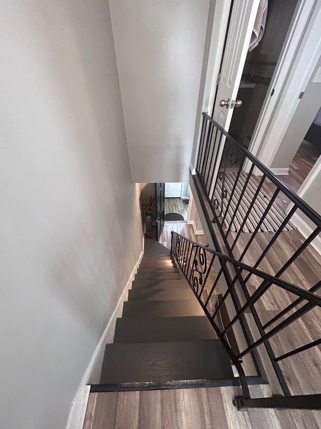 Building Photo - 42 Ella St