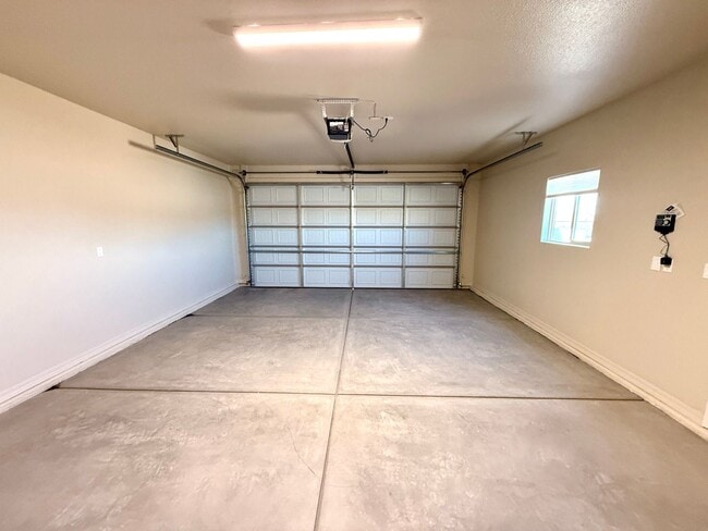 Building Photo - Beautiful 2025 New Construction 3 Bedroom Home with RV Parking!