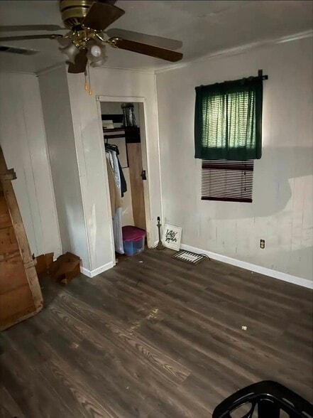 Building Photo - 3875 Slayton Ave