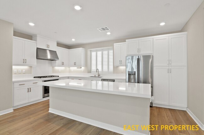 Building Photo - 25 Stetson St