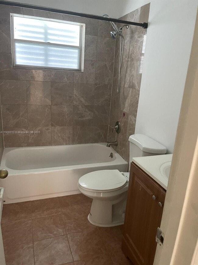 Building Photo - 18737 SW 100th Ave