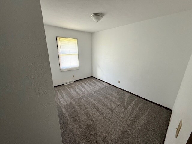 Building Photo - 601 Rizek Dr