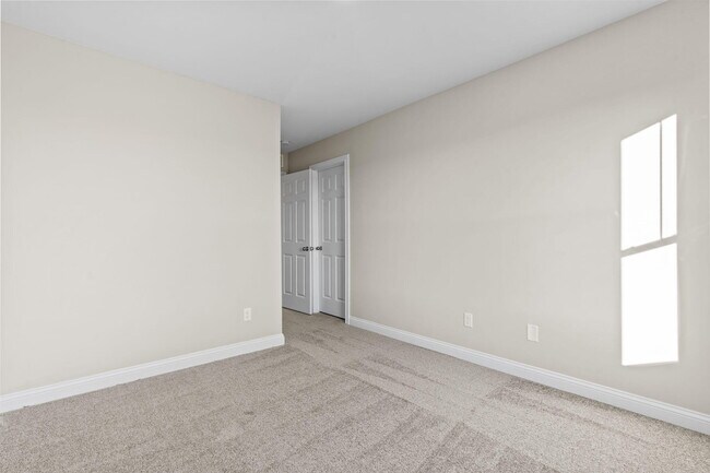 Building Photo - 824 Copley Pointe Dr