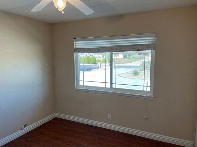 Building Photo - 14985 Genesee Rd