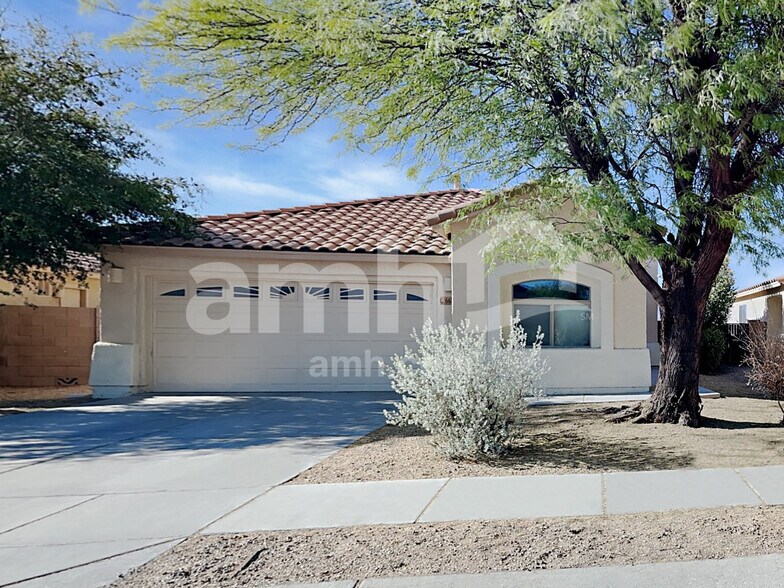 Primary Photo - 6688 W Brightwater Way