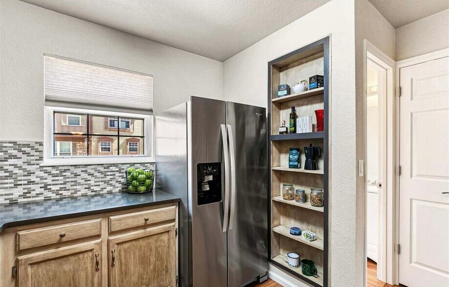 Building Photo - 11867 E Kepner Dr