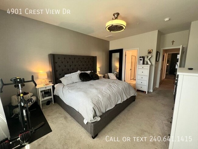 Building Photo - 4901 Crest View Dr