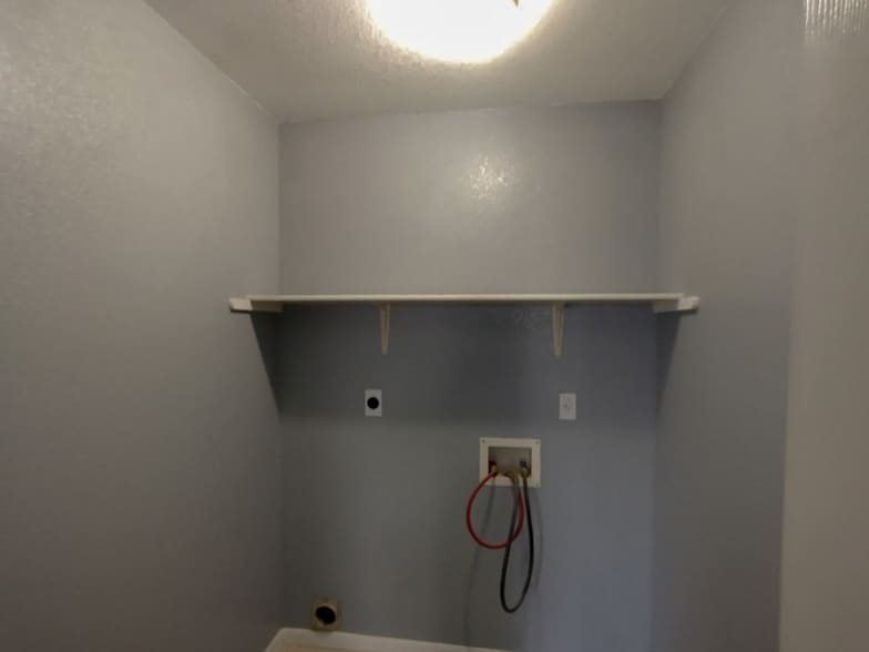 Building Photo - 2710 Seabiscuit Dr