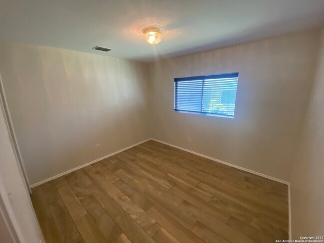 Building Photo - 16407 Runaway Crown