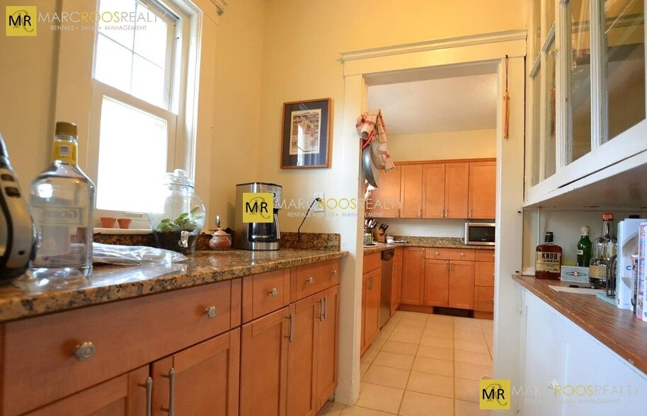 Building Photo - 8 Oliva Rd