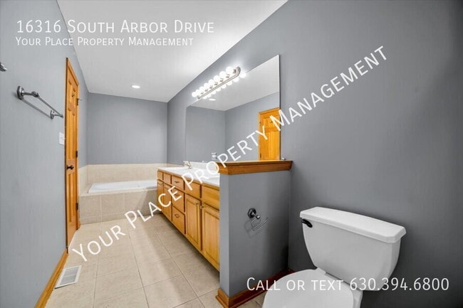 Building Photo - 16316 S Arbor Dr
