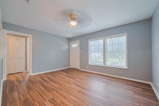 Building Photo - 6527 Kernel St
