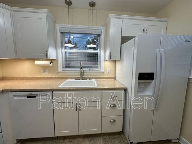 Building Photo - 35 Olivette Rd