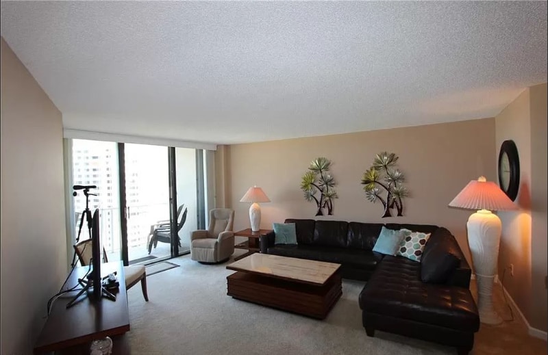 Building Photo - 320 Seaview Ct