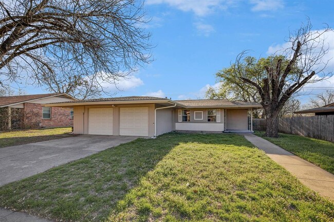 Building Photo - 4313 Bonnie Dr