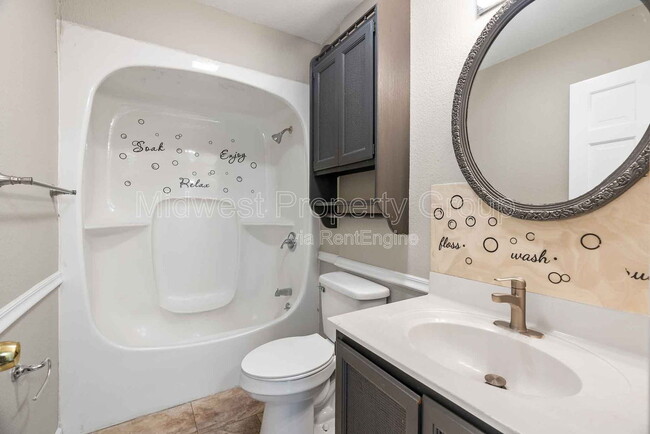 Building Photo - 10515 Prestwick Dr