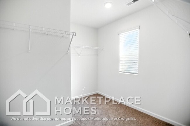 Building Photo - 341 Arrowhead Dr