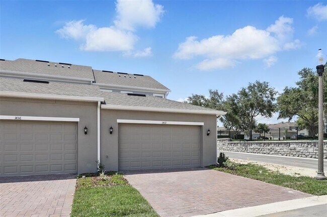 Building Photo - 1432 silver lining way