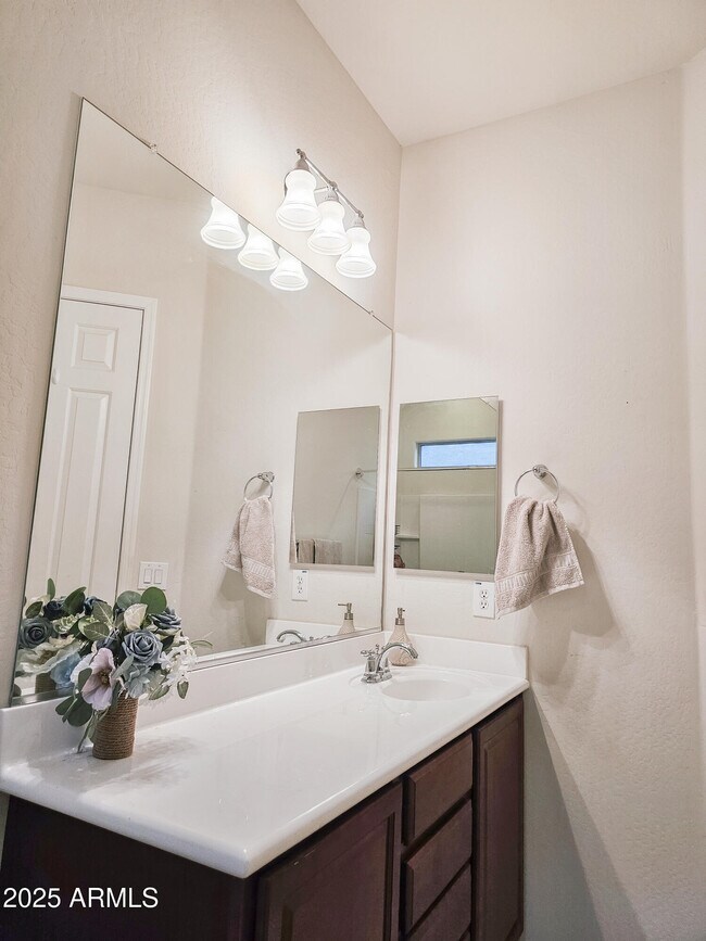 Building Photo - 5947 E Sienna Bouquet Pl